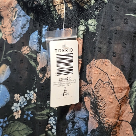 NWT Torrid Midi Clip Dot Mock Neck A-Line Dress Dark Floral Midi Dress, sz 2X - Picture 7 of 13
